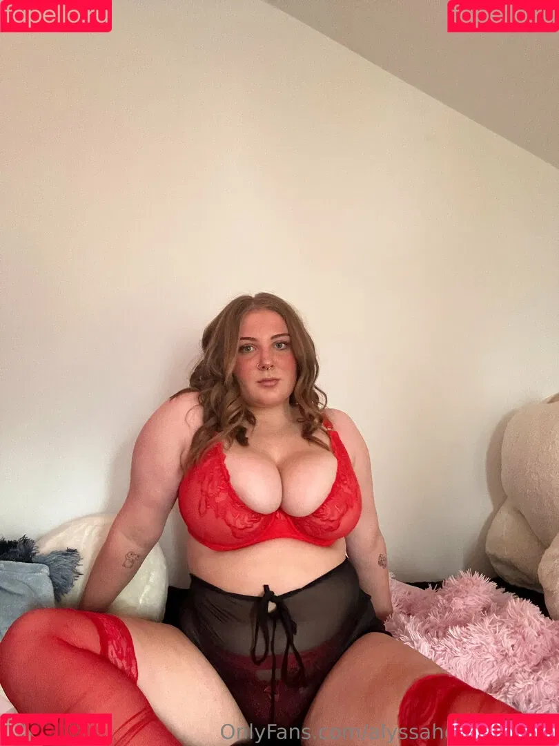 Alyssaholmes6969 Onlyfans Photo Gallery 