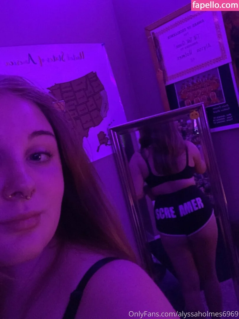 Alyssaholmes6969 Onlyfans Photo Gallery 