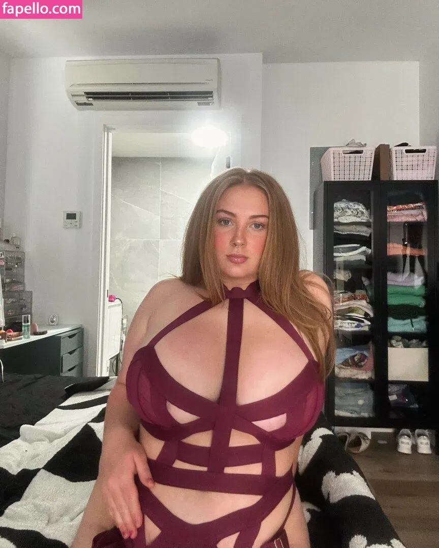 Alyssaholmes6969 Onlyfans Photo Gallery 