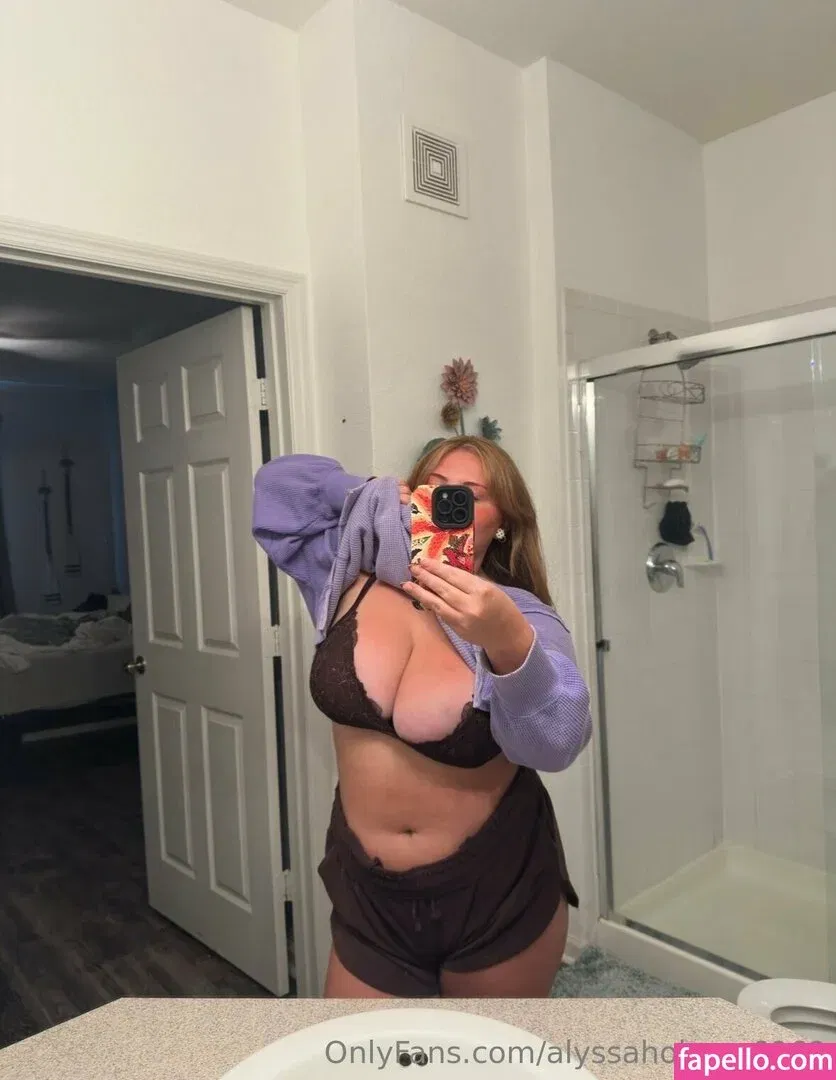 Alyssaholmes6969 Onlyfans Photo Gallery 