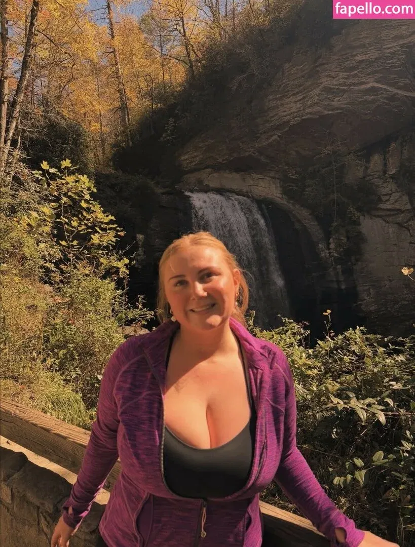 Alyssaholmes6969 Onlyfans Photo Gallery 