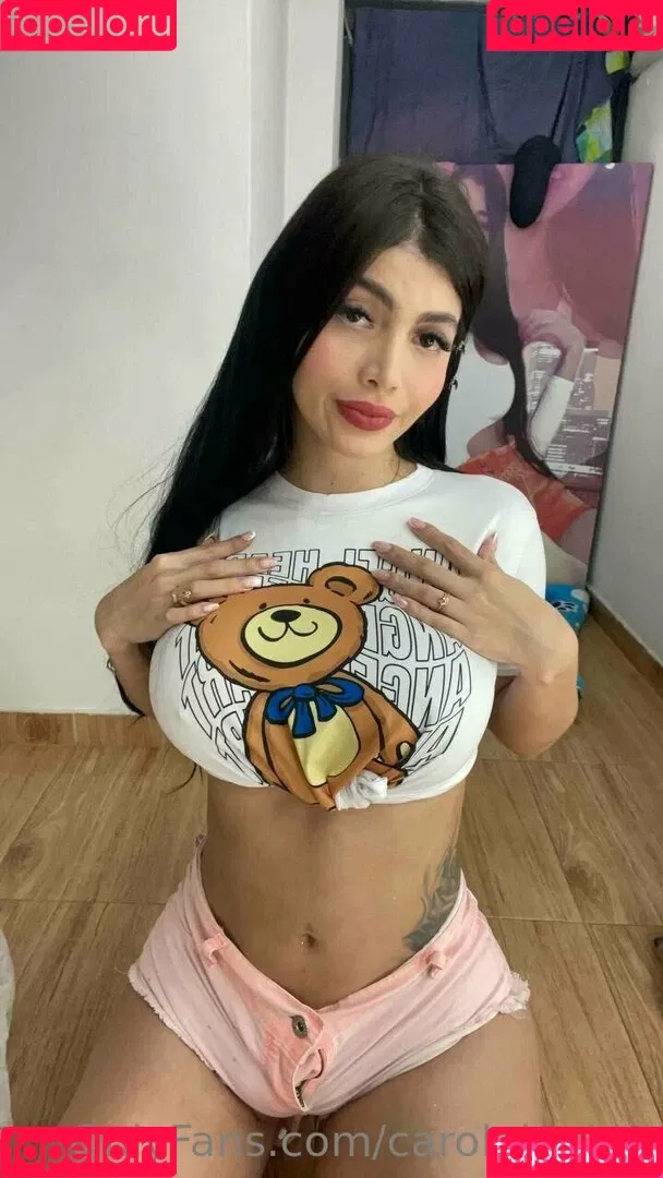 carolainvina Onlyfans Photo Gallery 