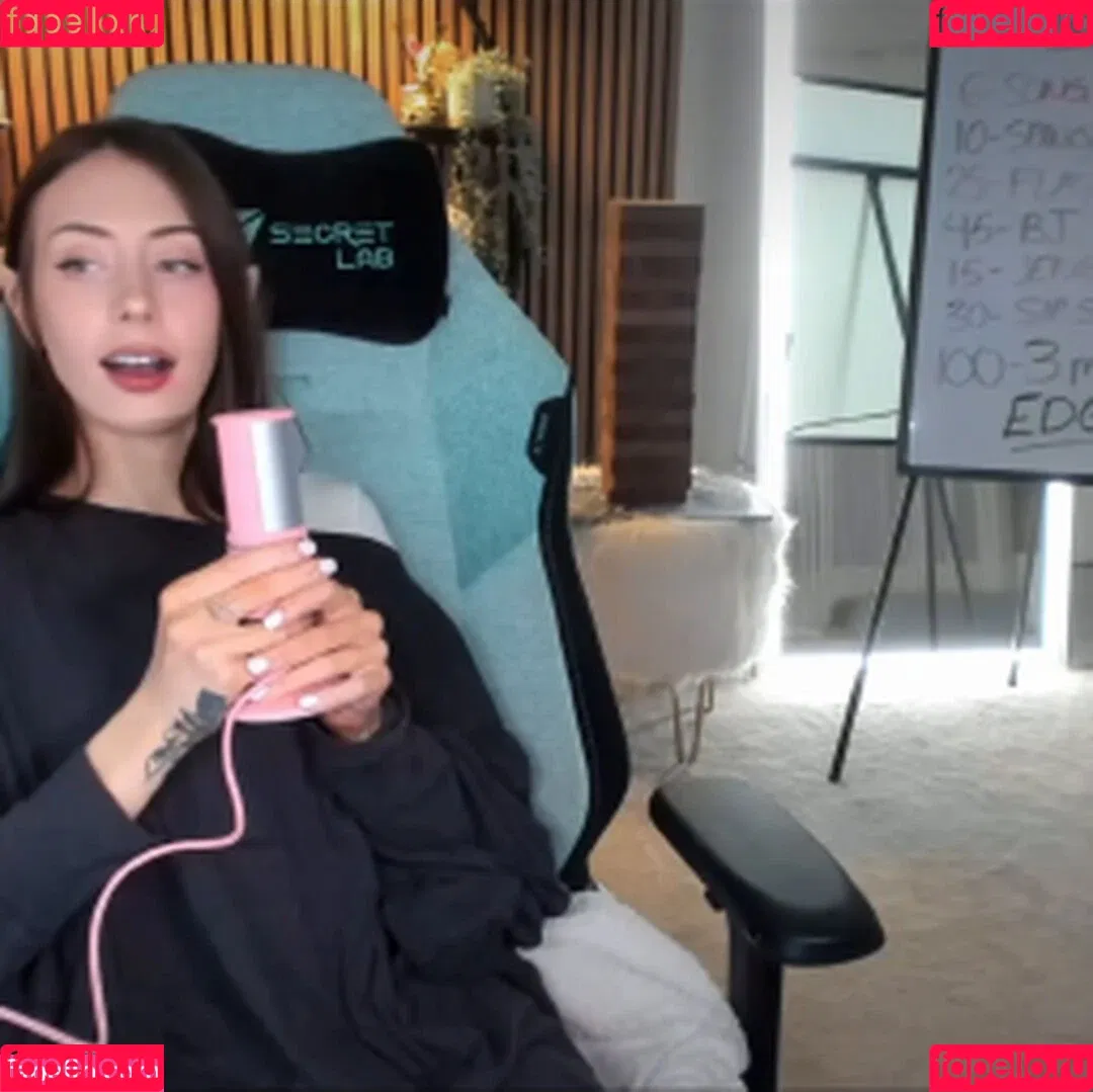 Elise Laurenne Onlyfans Photo Gallery 