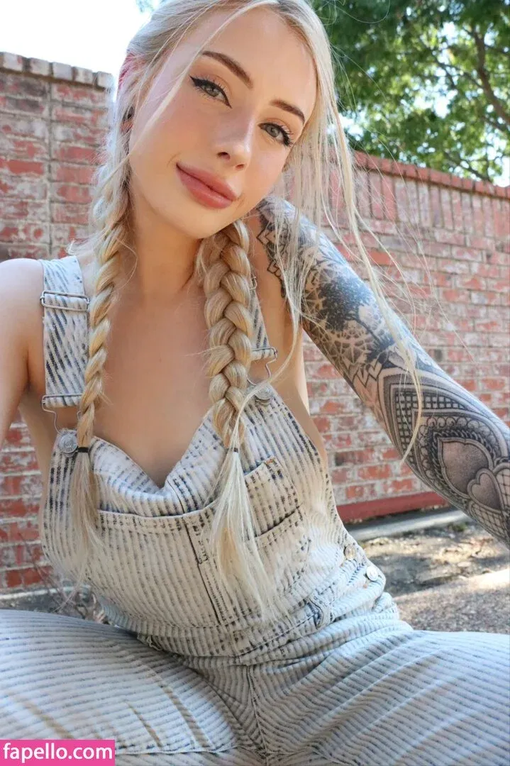 Elise Laurenne Onlyfans Photo Gallery 