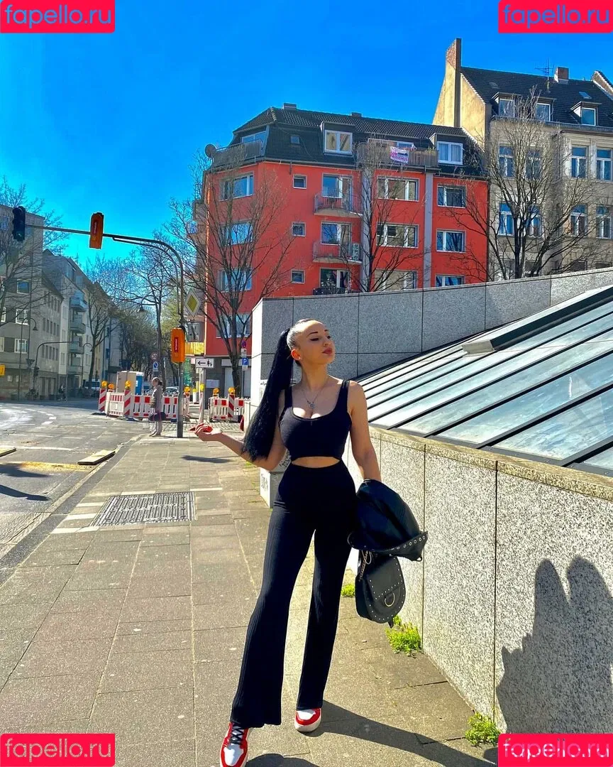 Nino Kikacheishvili Onlyfans Photo Gallery 
