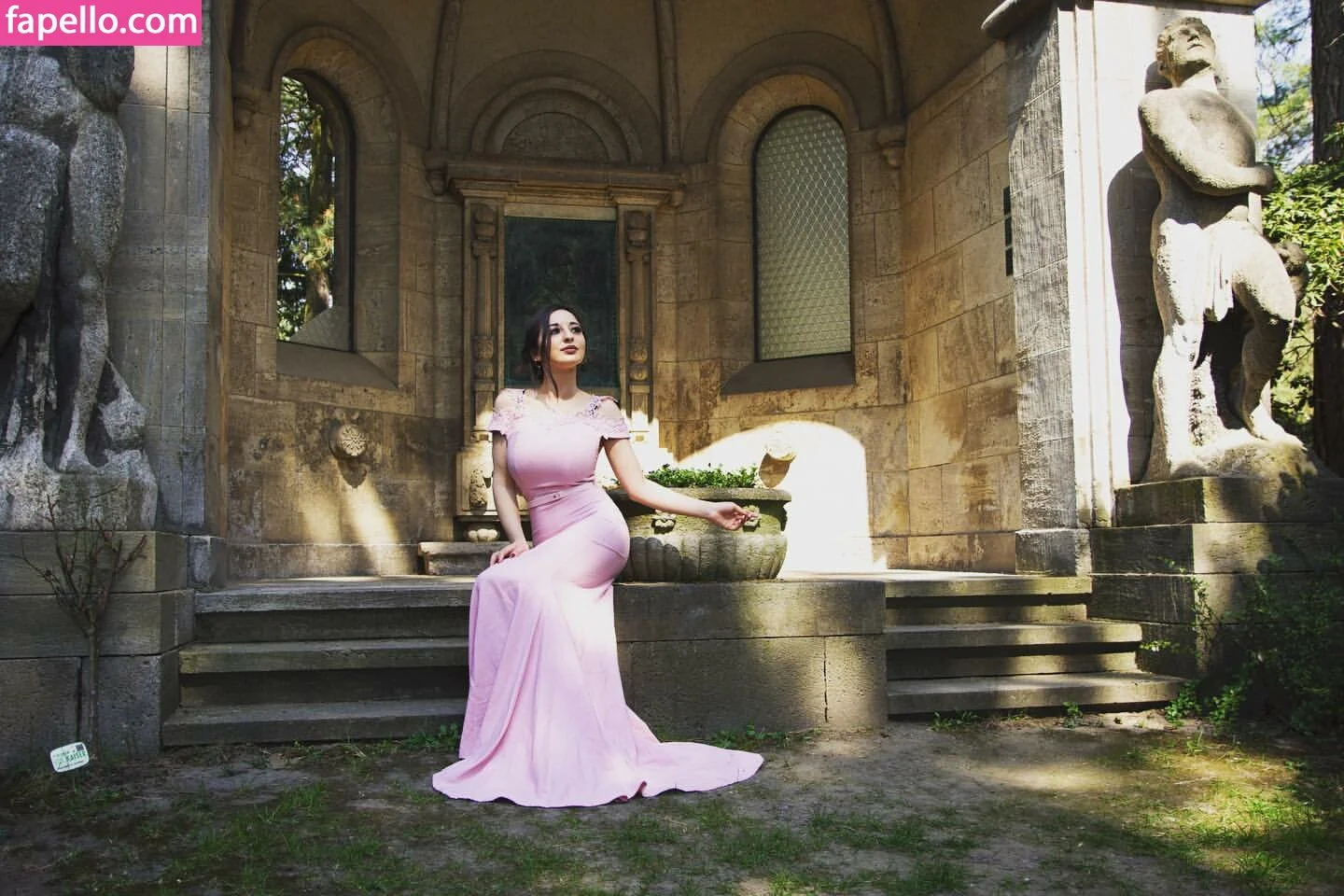 Nino Kikacheishvili Onlyfans Photo Gallery 