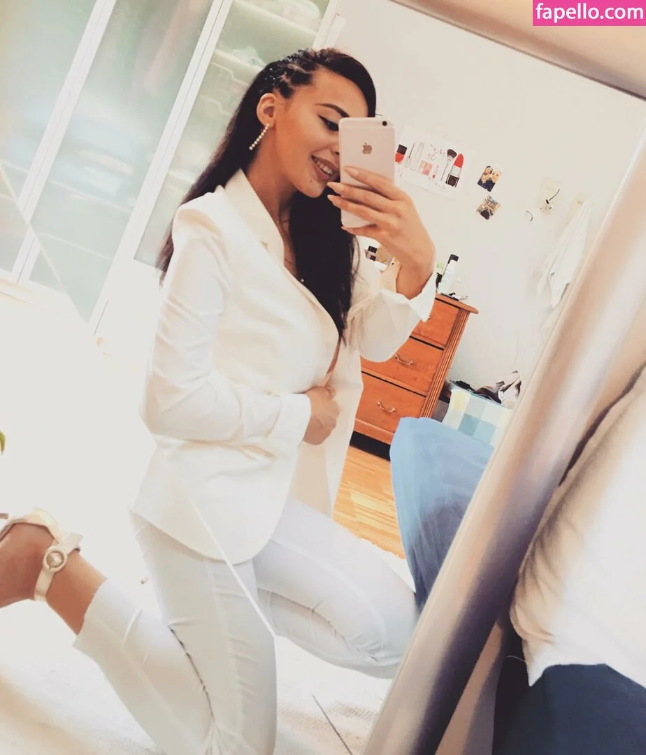 Nino Kikacheishvili Onlyfans Photo Gallery 