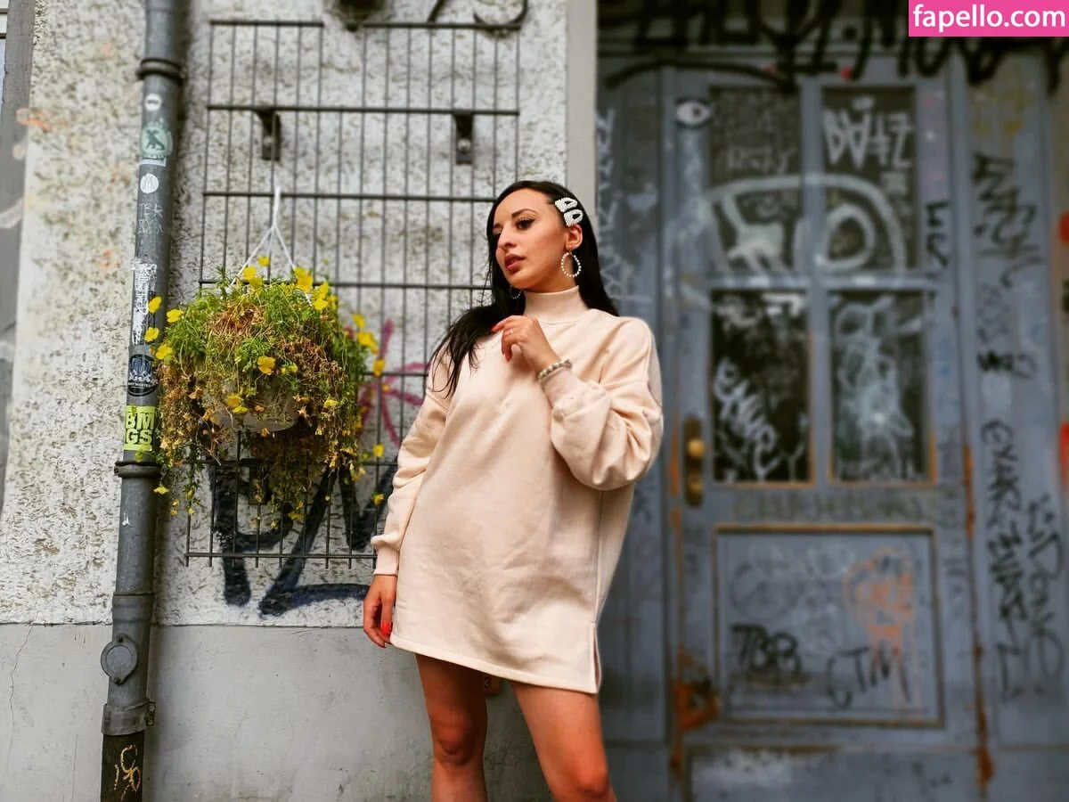 Nino Kikacheishvili Onlyfans Photo Gallery 