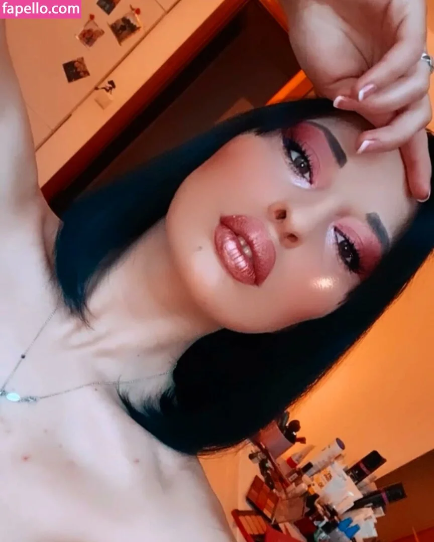 Nino Kikacheishvili Onlyfans Photo Gallery 