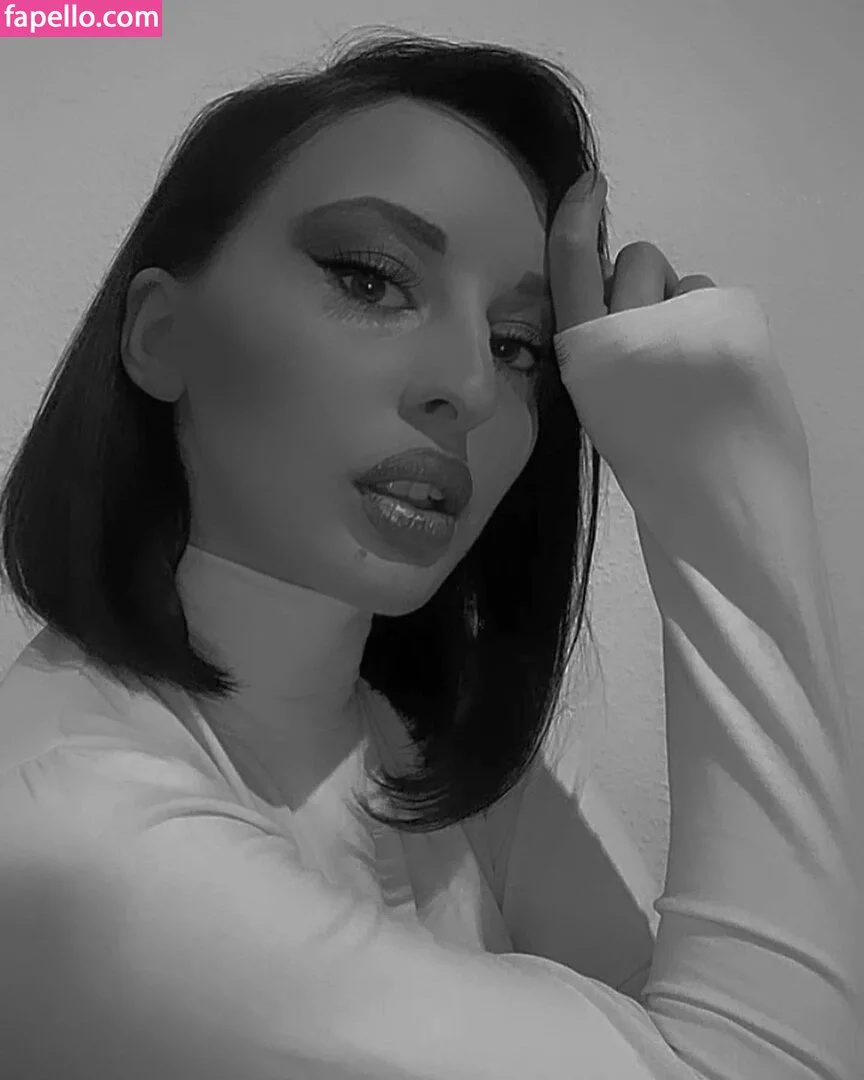 Nino Kikacheishvili Onlyfans Photo Gallery 