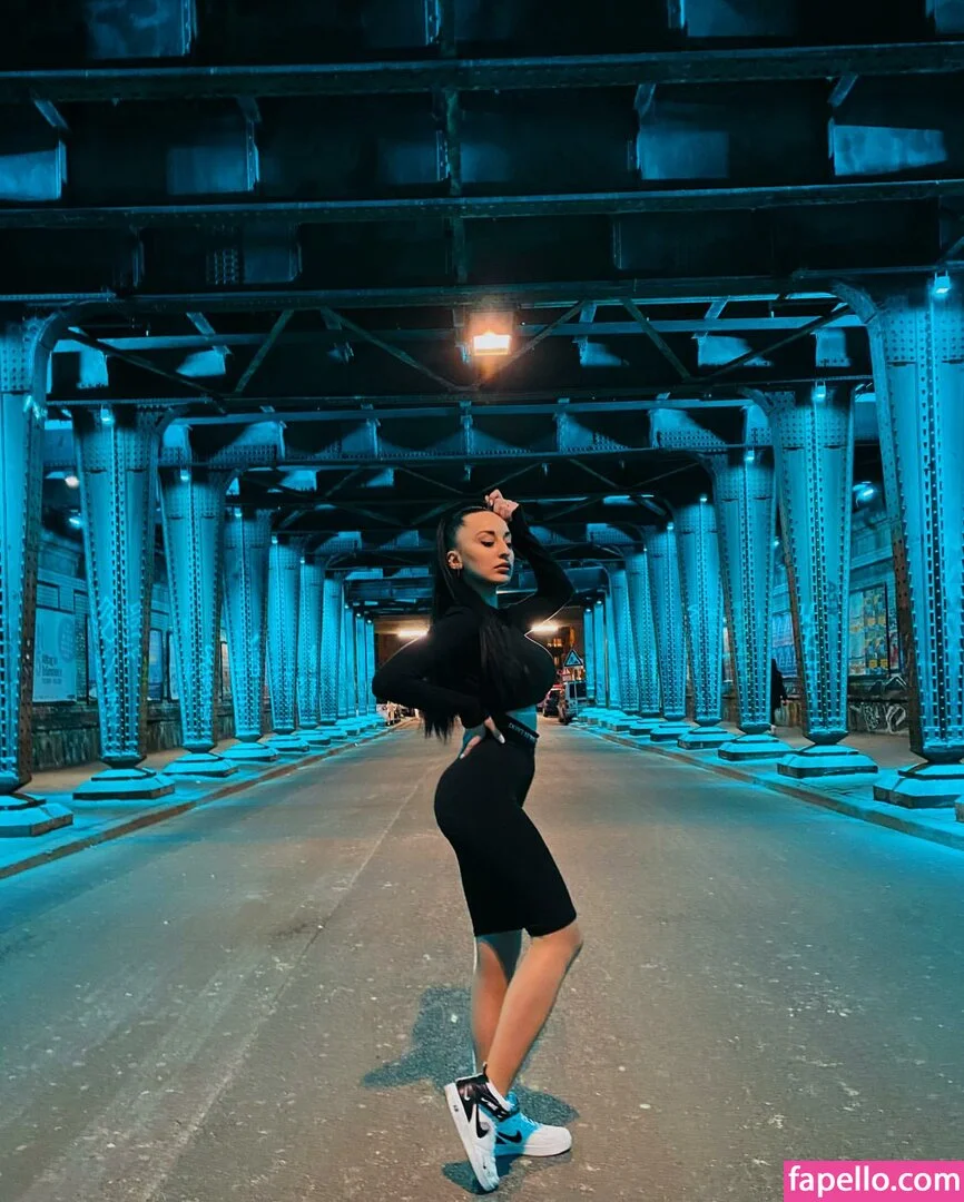 Nino Kikacheishvili Onlyfans Photo Gallery 