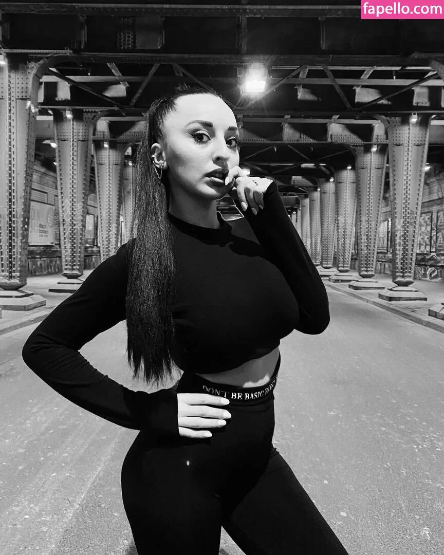 Nino Kikacheishvili Onlyfans Photo Gallery 