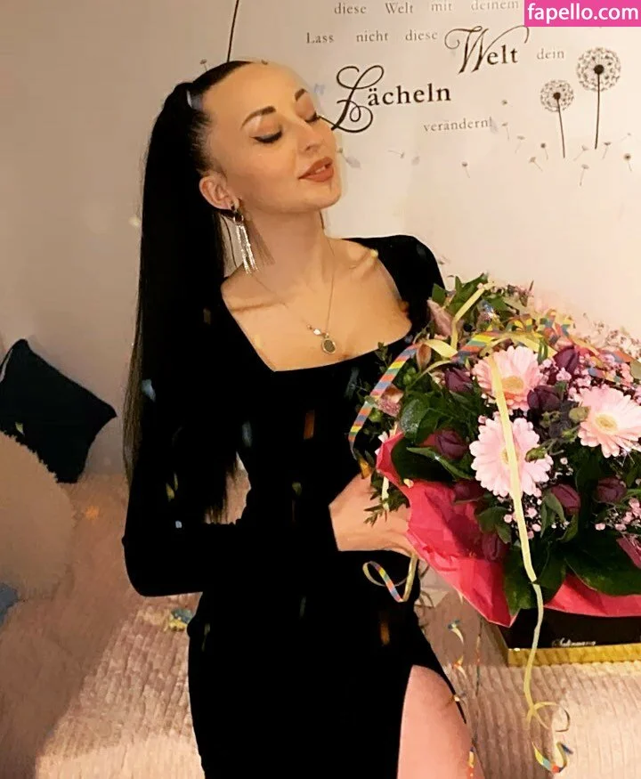 Nino Kikacheishvili Onlyfans Photo Gallery 