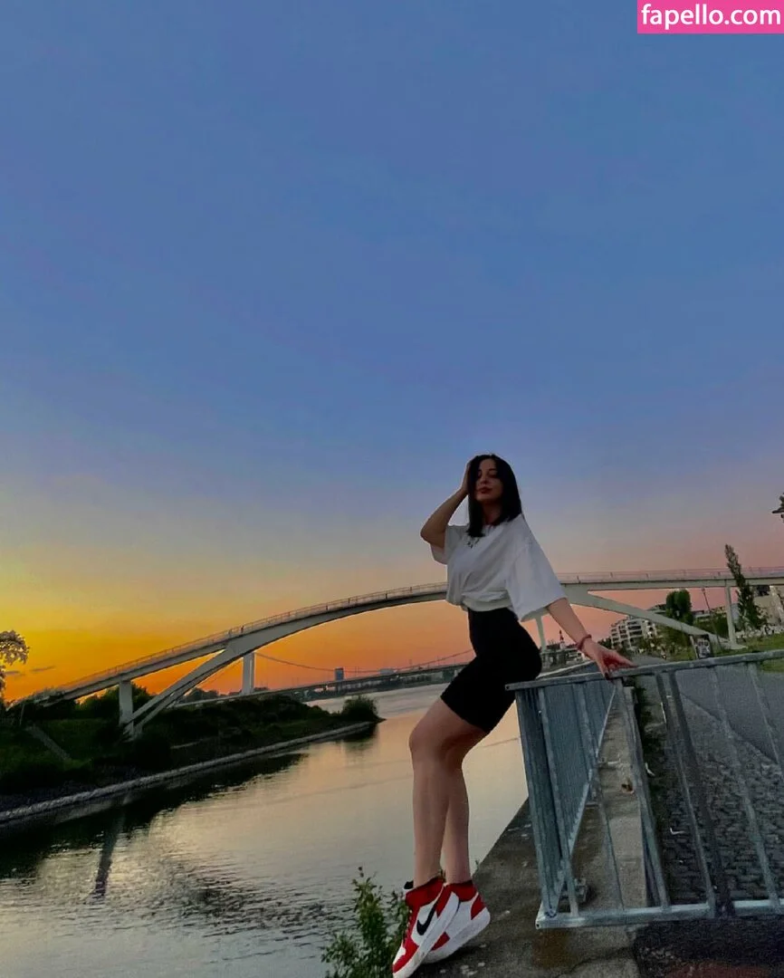 Nino Kikacheishvili Onlyfans Photo Gallery 