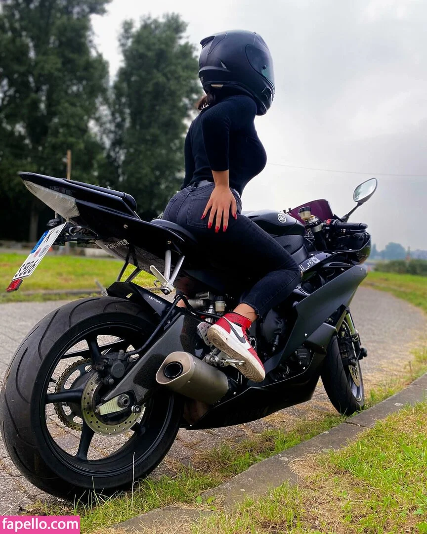 Nino Kikacheishvili Onlyfans Photo Gallery 