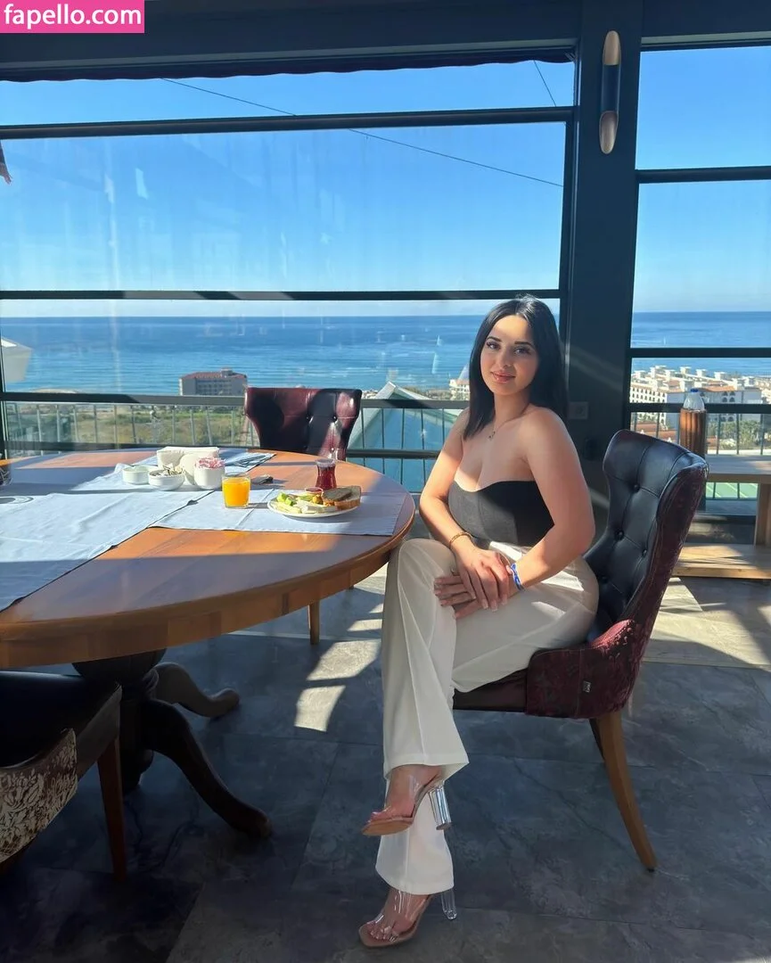 Nino Kikacheishvili Onlyfans Photo Gallery 