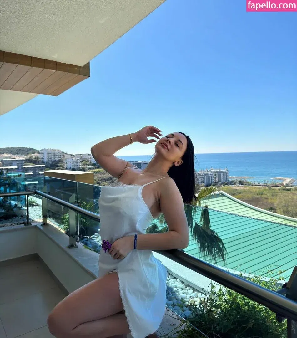 Nino Kikacheishvili Onlyfans Photo Gallery 