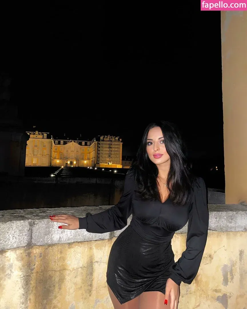 Nino Kikacheishvili Onlyfans Photo Gallery 