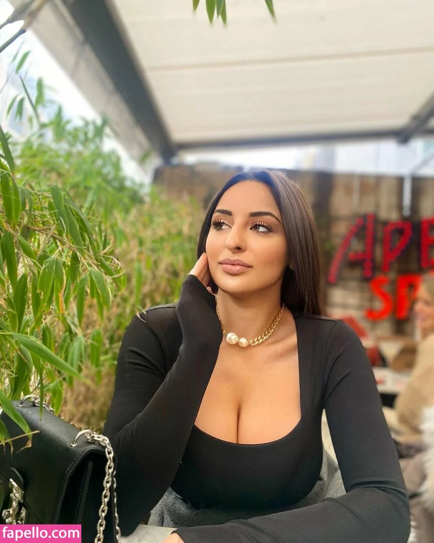 Nino Kikacheishvili Onlyfans Photo Gallery 