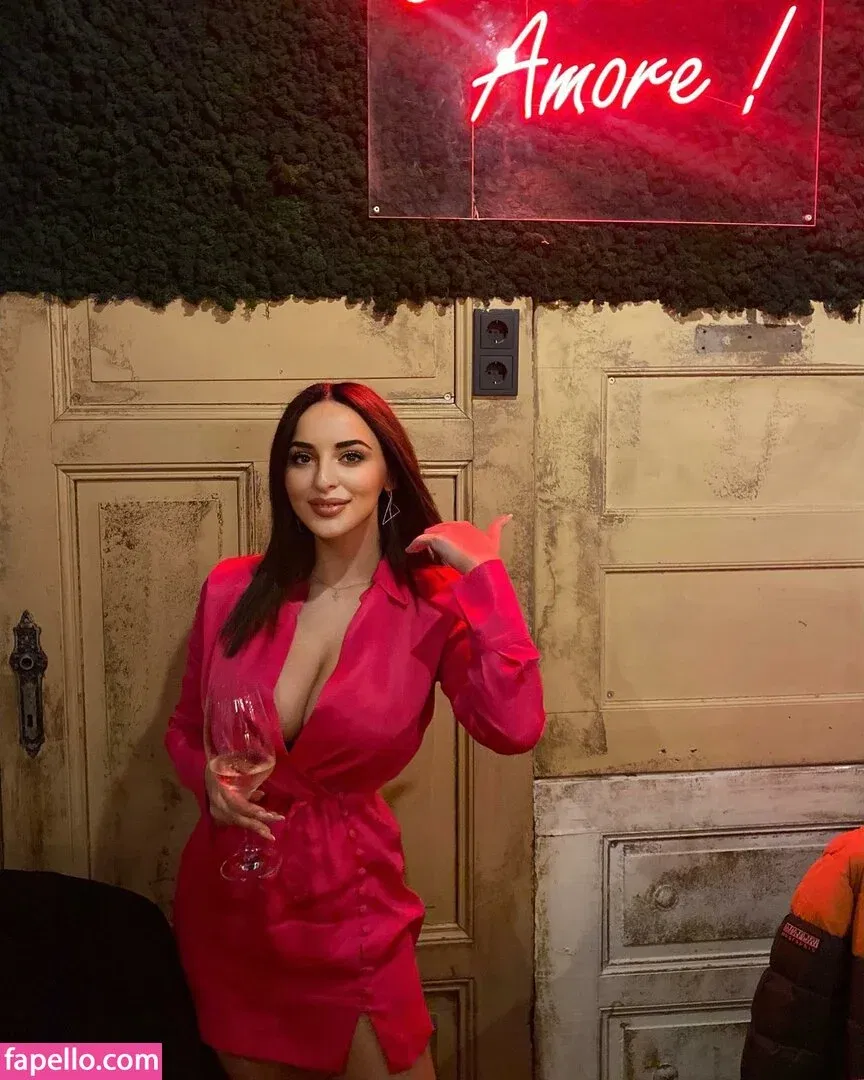 Nino Kikacheishvili Onlyfans Photo Gallery 