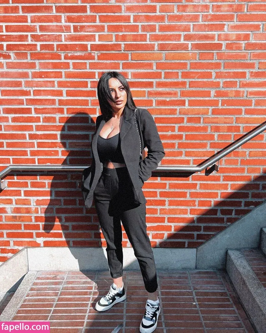 Nino Kikacheishvili Onlyfans Photo Gallery 