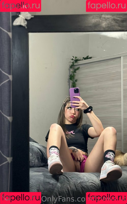 mewslut Onlyfans Photo Gallery 