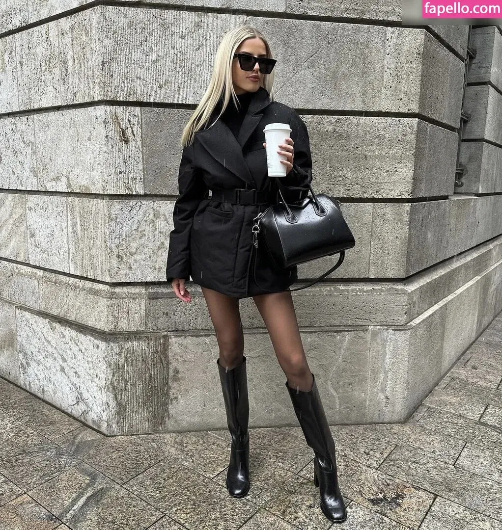 Sophia Schönherr Onlyfans Photo Gallery 