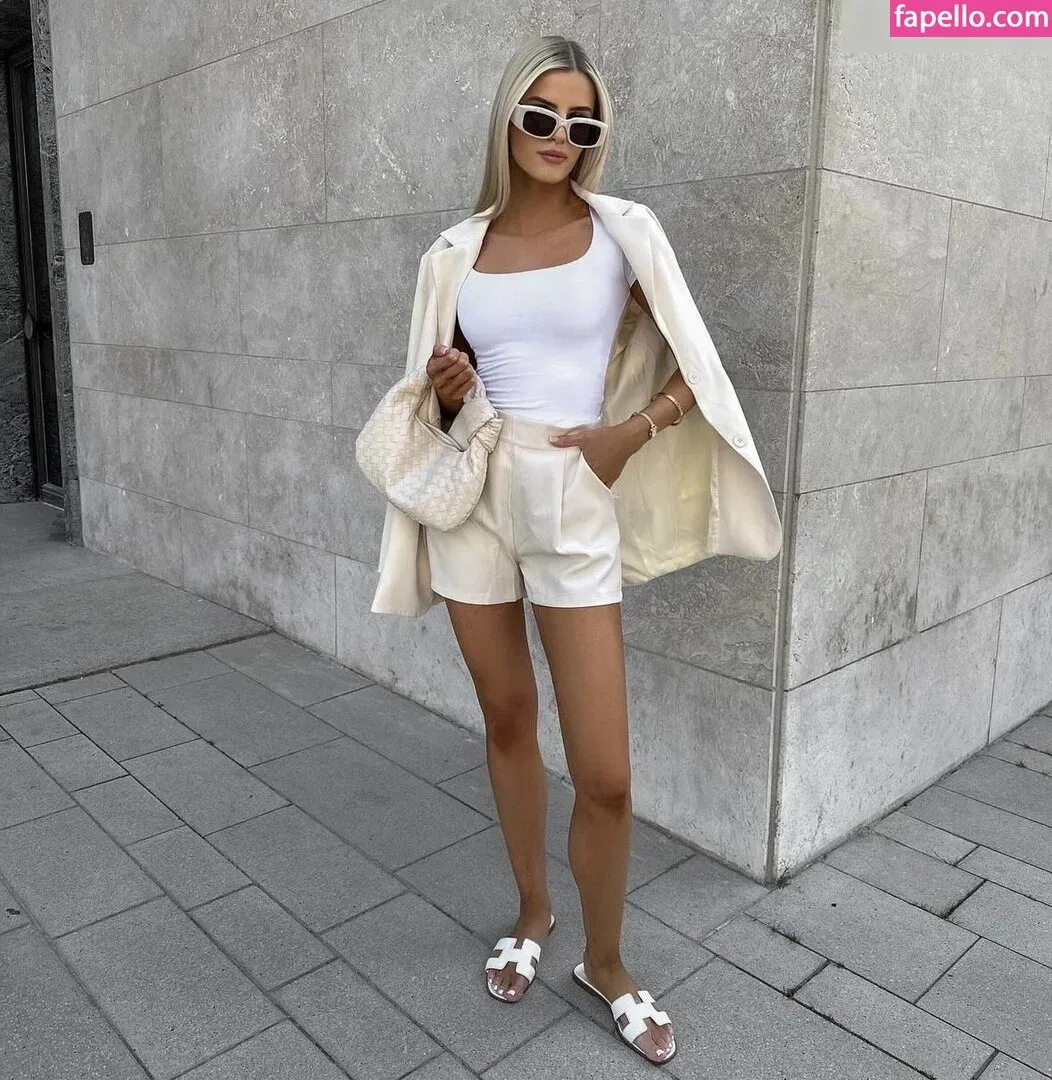 Sophia Schönherr Onlyfans Photo Gallery 