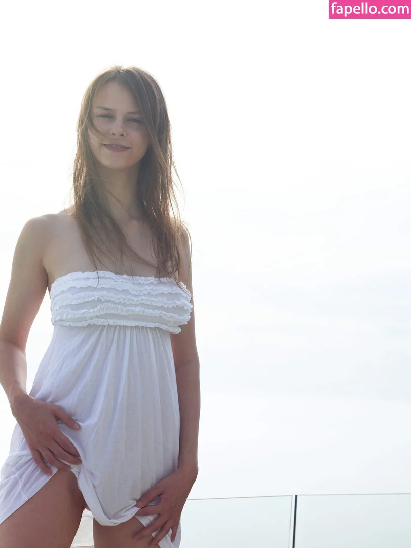 Beata Undine Onlyfans Photo Gallery 