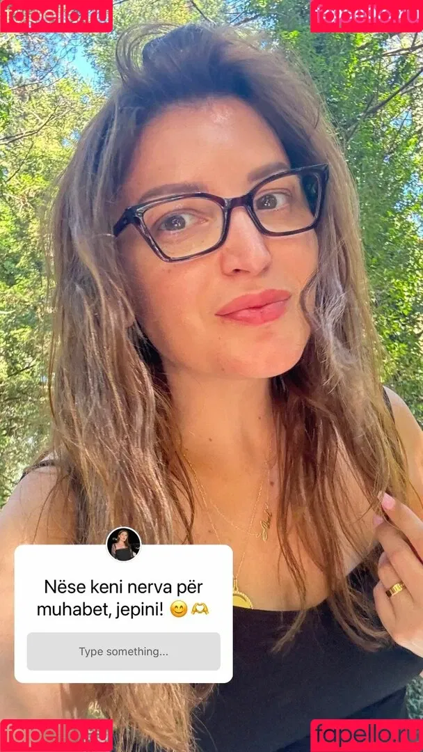 Fiori Dardha Onlyfans Photo Gallery 