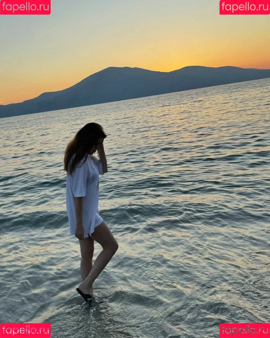Fiori Dardha Onlyfans Photo Gallery 