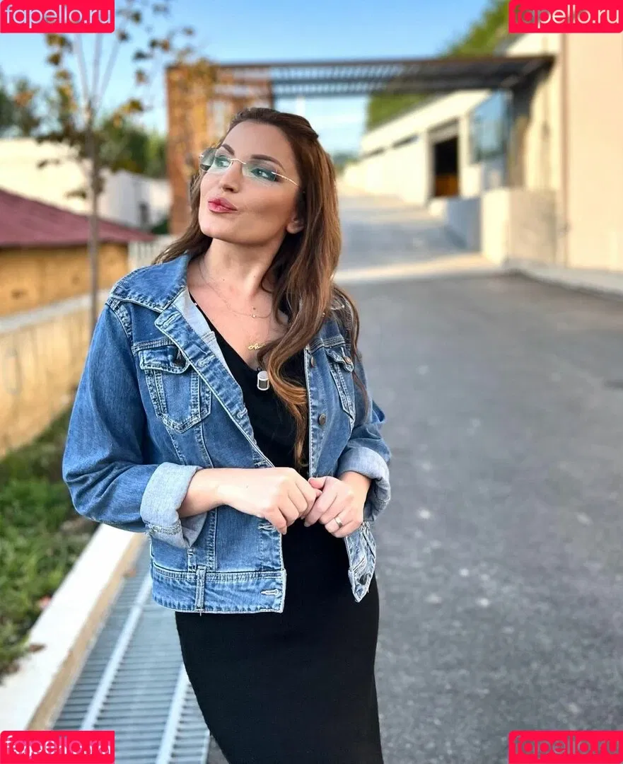 Fiori Dardha Onlyfans Photo Gallery 