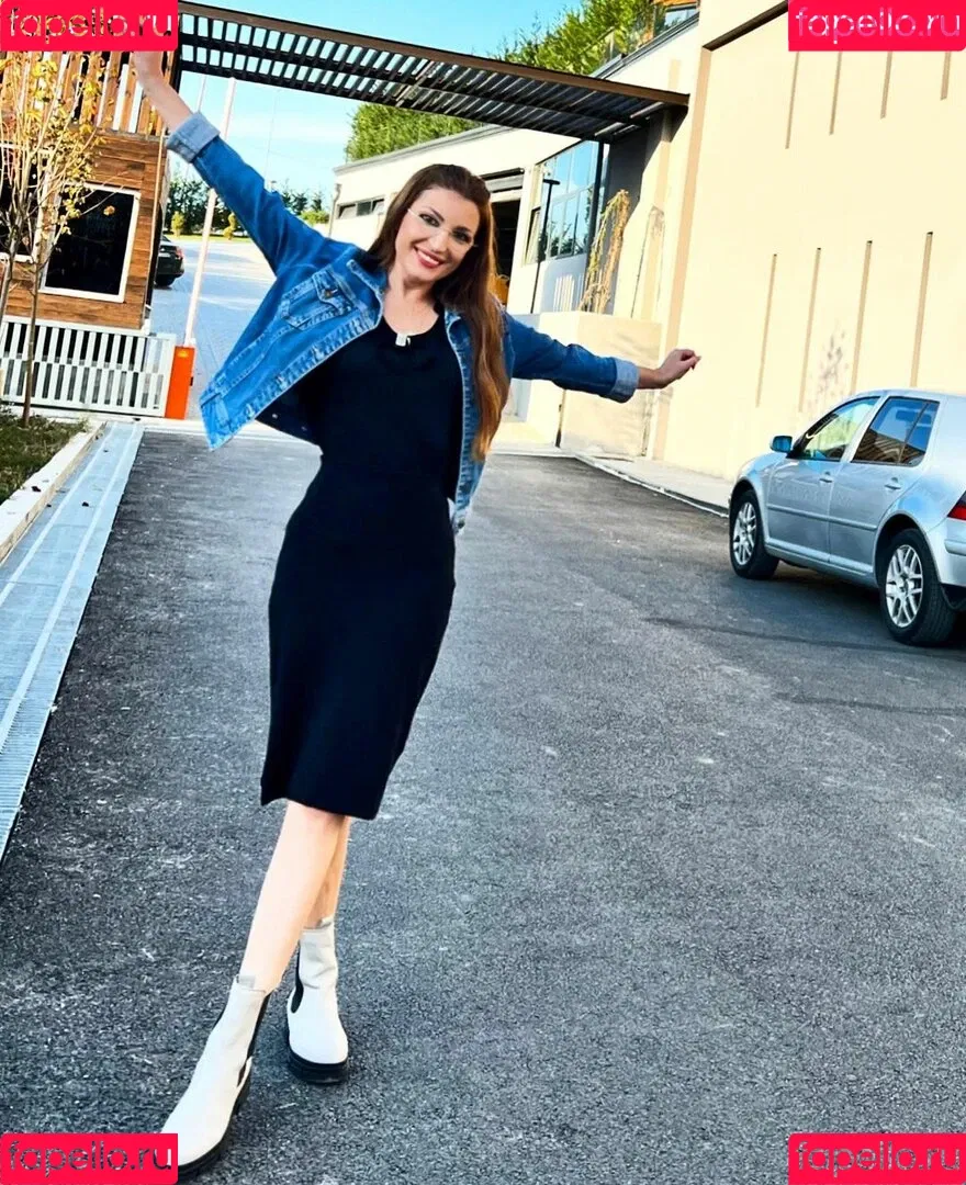 Fiori Dardha Onlyfans Photo Gallery 