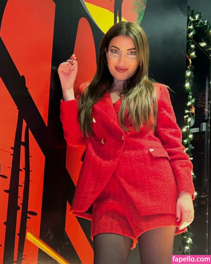 Fiori Dardha Onlyfans Photo Gallery 