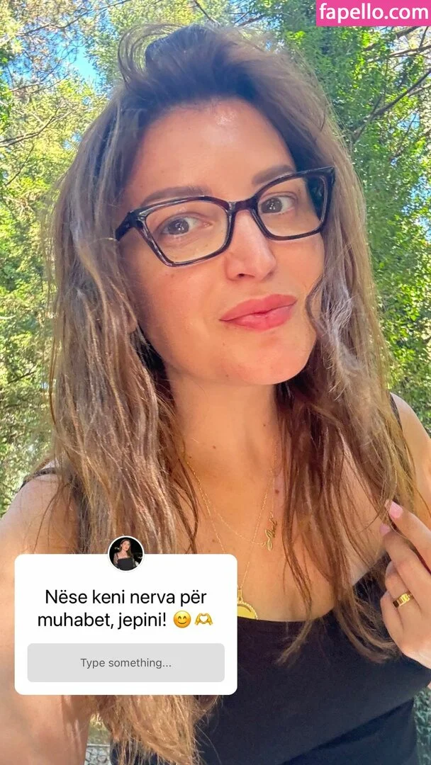 Fiori Dardha Onlyfans Photo Gallery 