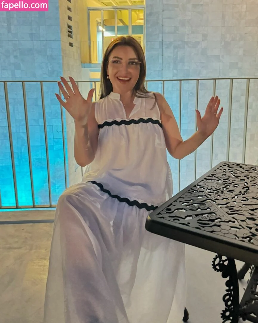 Fiori Dardha Onlyfans Photo Gallery 