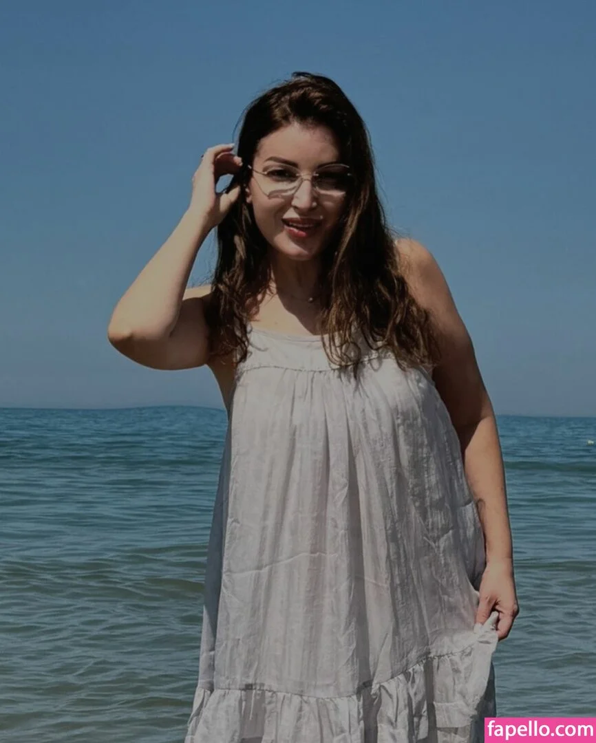 Fiori Dardha Onlyfans Photo Gallery 