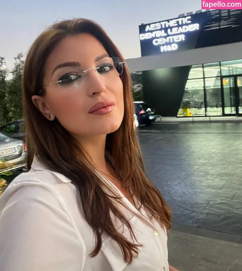 Fiori Dardha Onlyfans Photo Gallery 