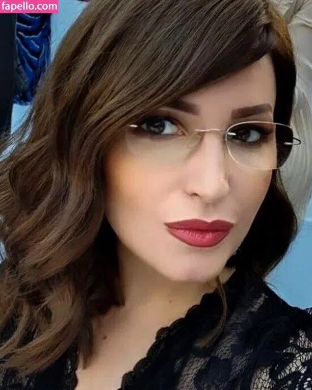 Fiori Dardha Onlyfans Photo Gallery 