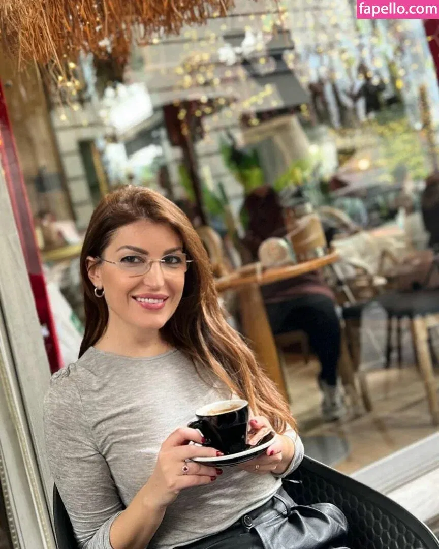 Fiori Dardha Onlyfans Photo Gallery 