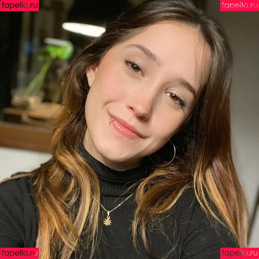 Caropardiaco Onlyfans Photo Gallery 