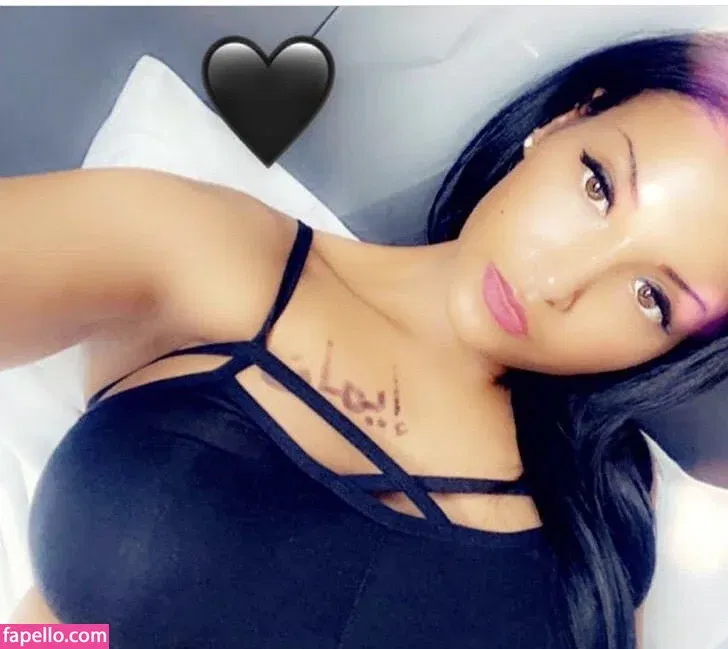 Kharina K Onlyfans Photo Gallery 