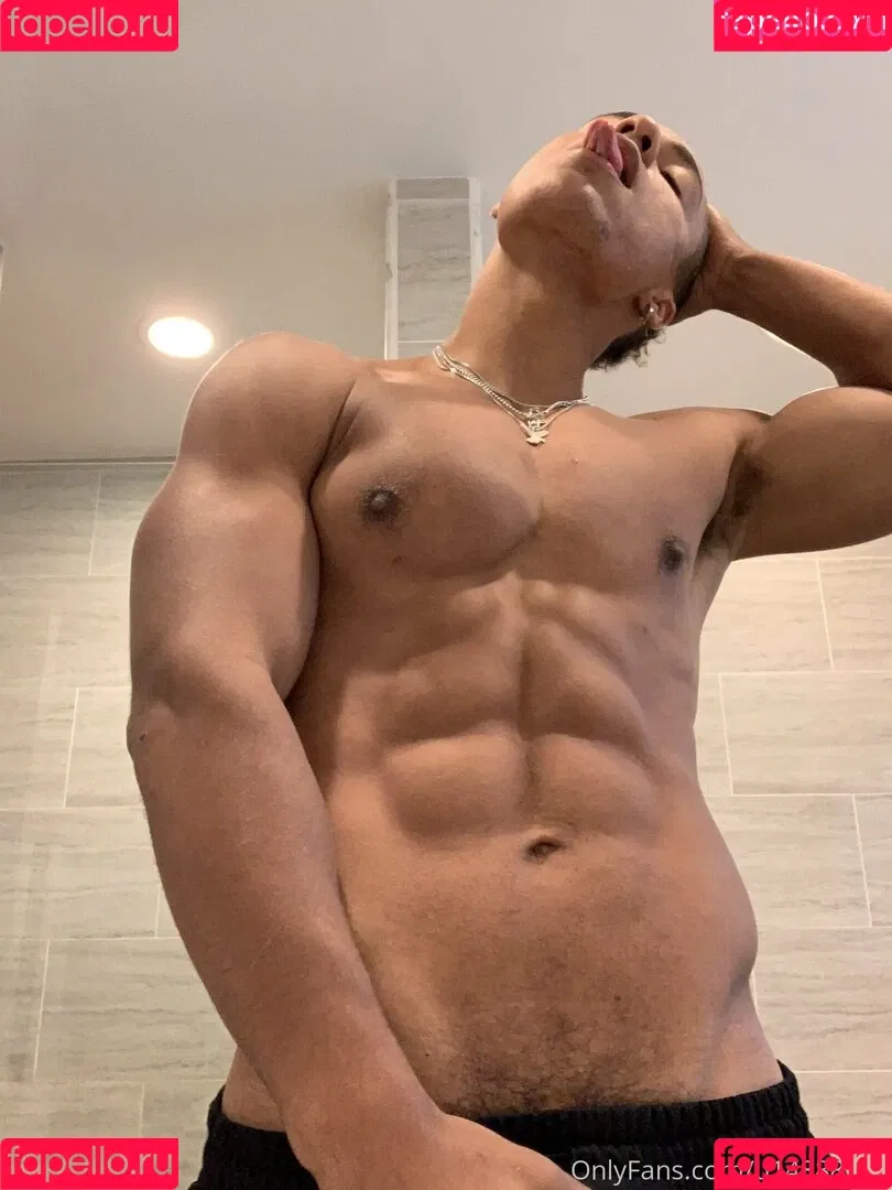 cmulaaa Onlyfans Photo Gallery 