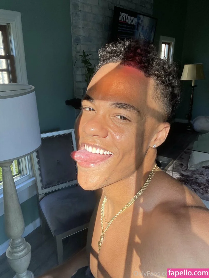 cmulaaa Onlyfans Photo Gallery 