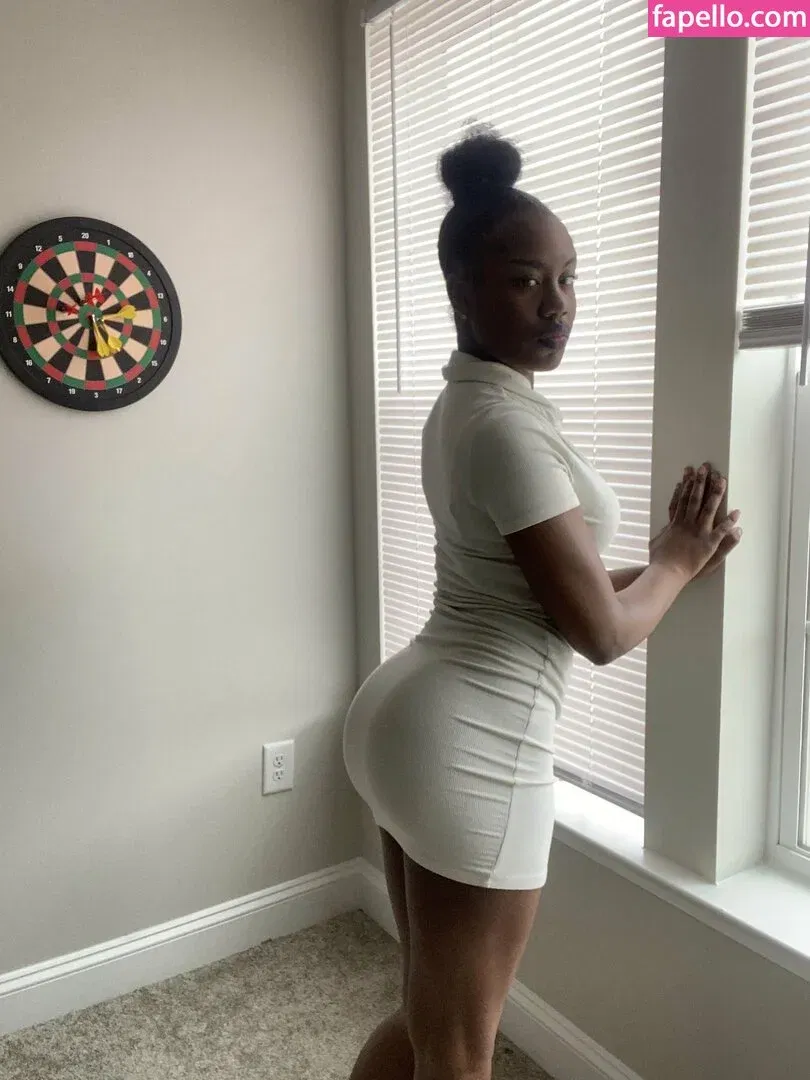 luv.tr1s3 Onlyfans Photo Gallery 