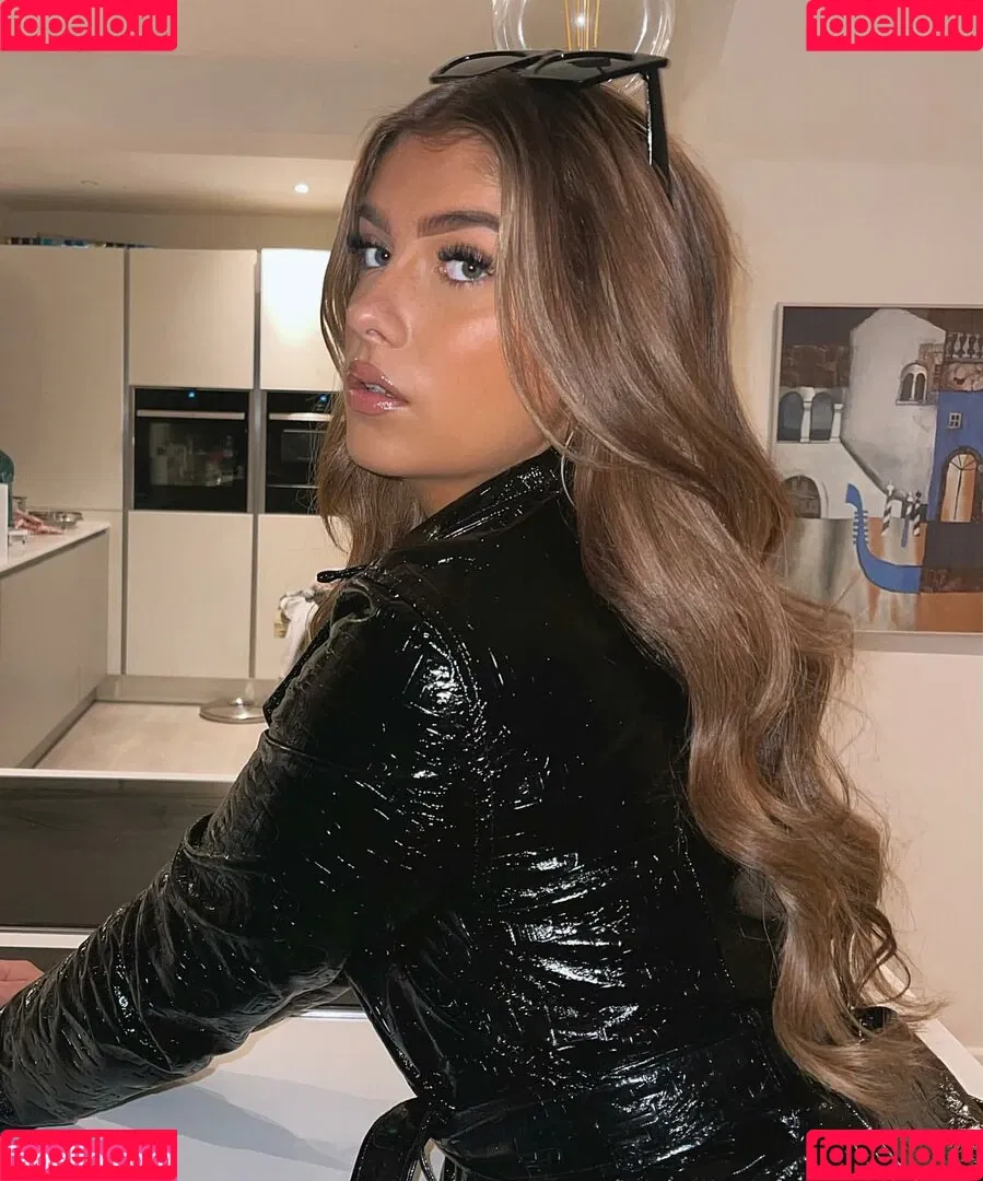 Ellie Couser Onlyfans Photo Gallery 