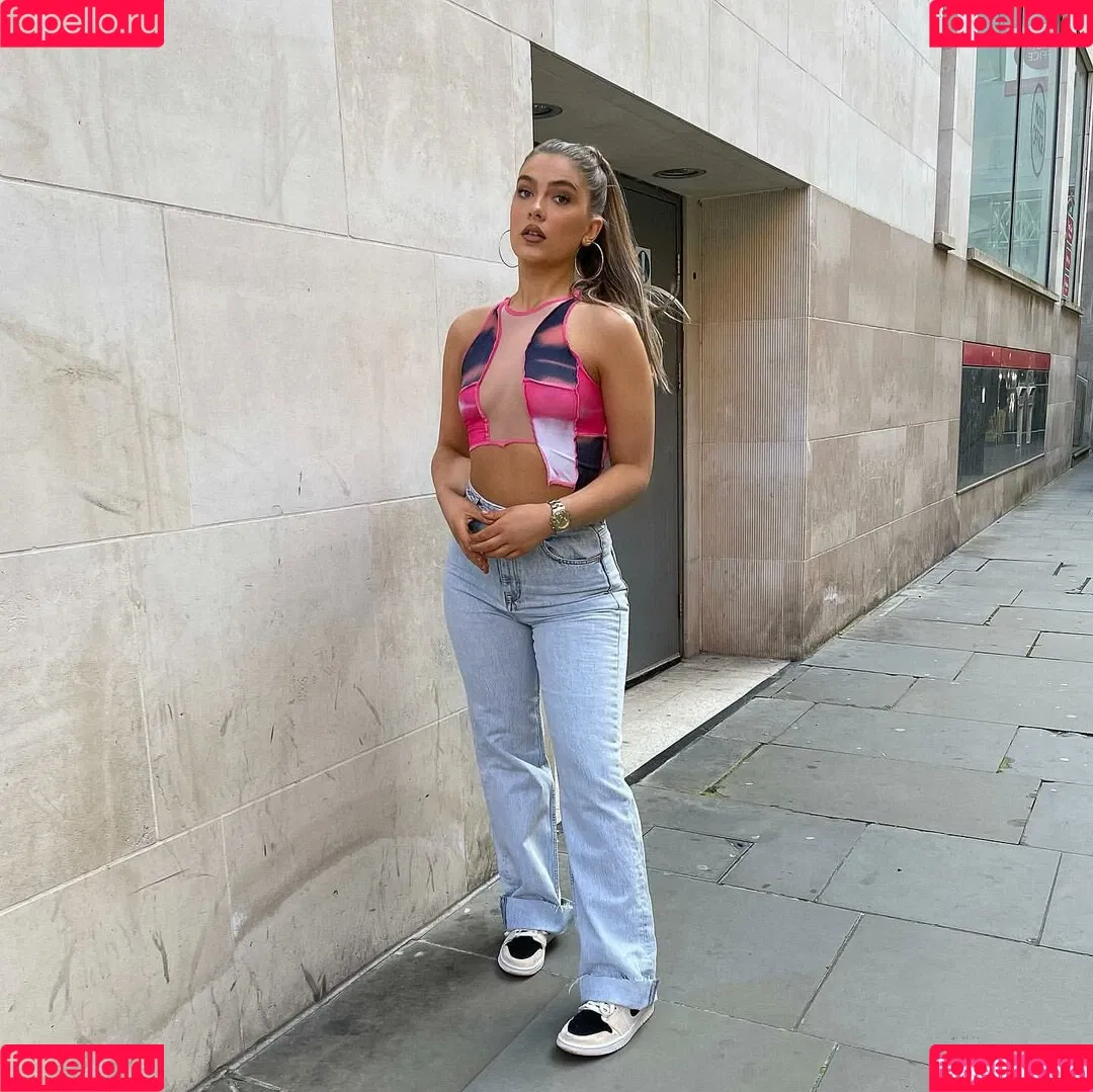 Ellie Couser Onlyfans Photo Gallery 