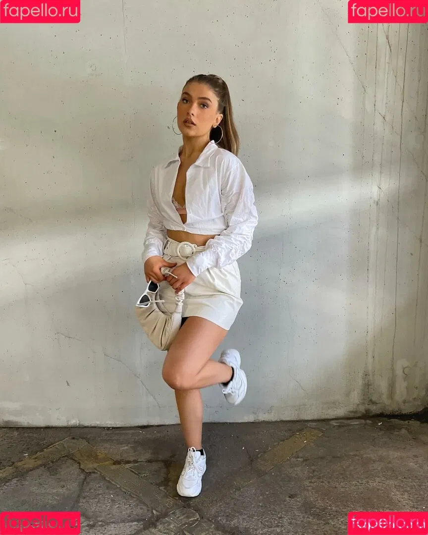 Ellie Couser Onlyfans Photo Gallery 