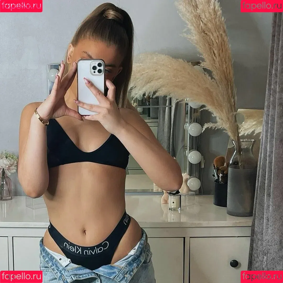 Ellie Couser Onlyfans Photo Gallery 
