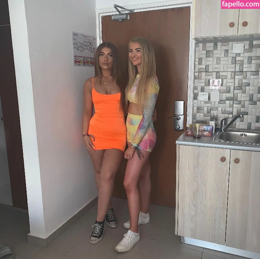 Ellie Couser Onlyfans Photo Gallery 
